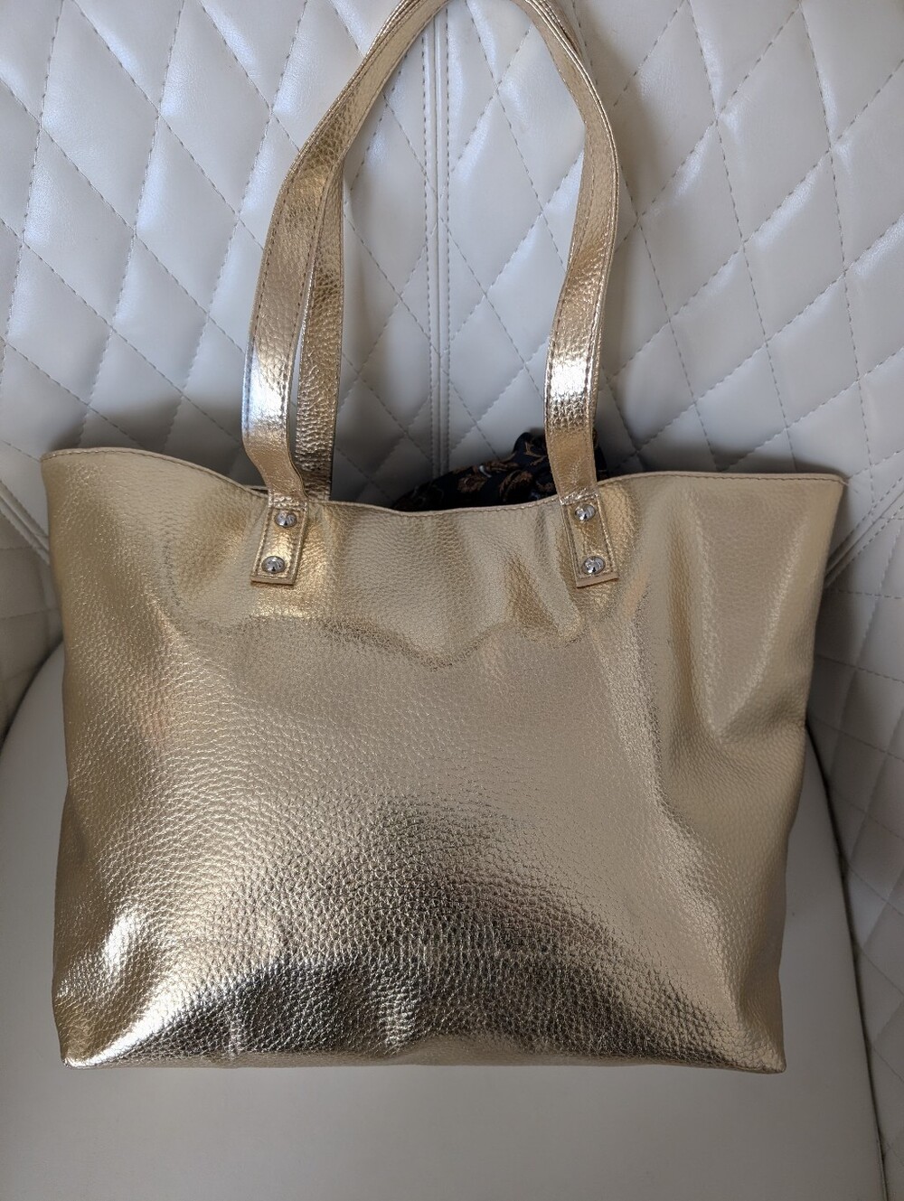 I. Chi Gold Tote - Picture 3 of 7